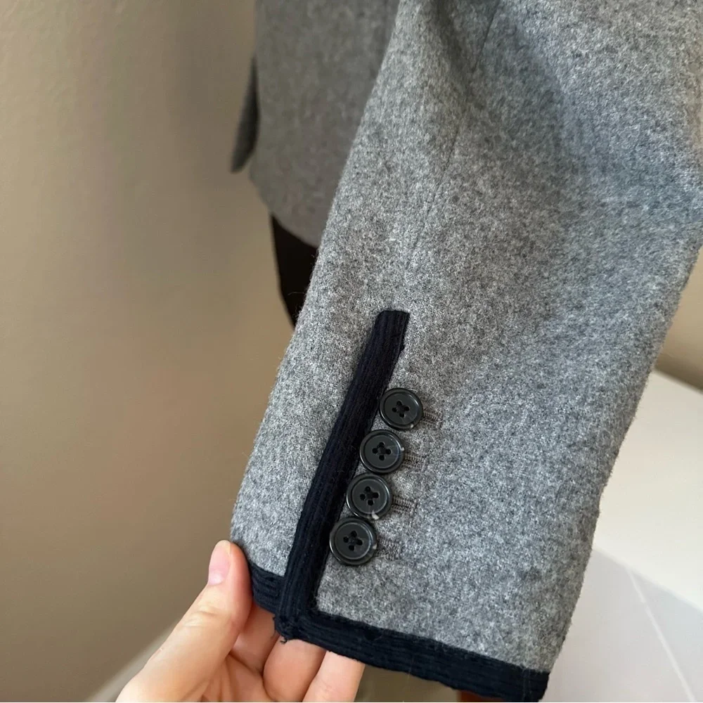 J. Crew Gray and Black Fitted Wool Blend Preppy Blazer Size 6